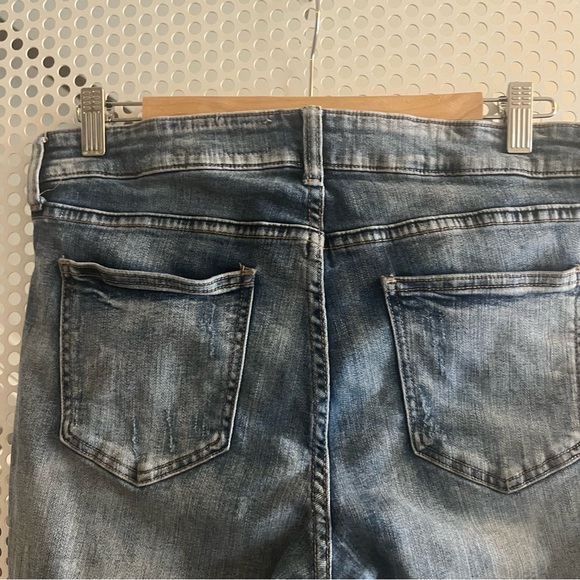 Pistola Denim Mid Rise Slim Fit Distressed Jeans Size 31 Medium Wash Inseam 26” - Picture 8 of 10